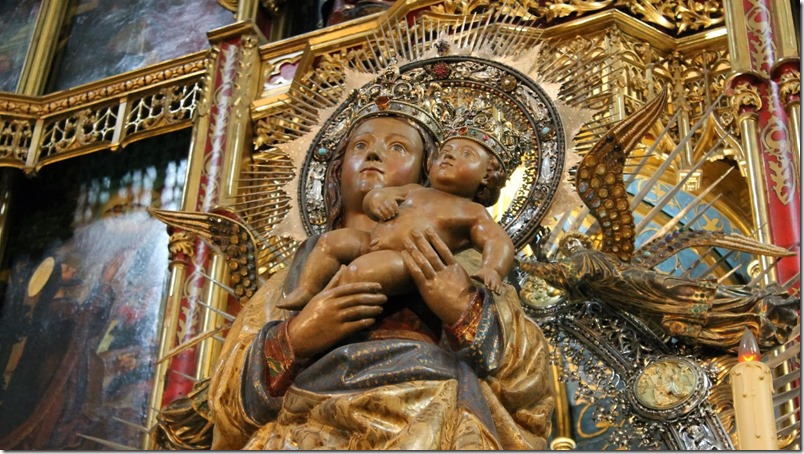 Virgen_Almudena_Portada