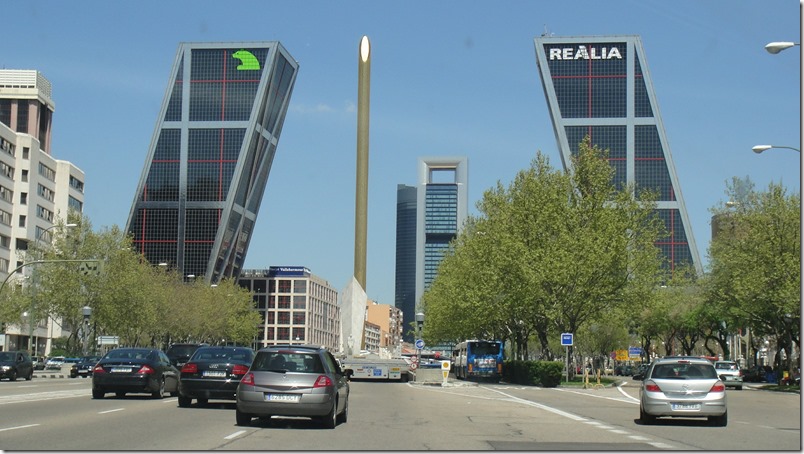 Torres Kio de Madrid (1) - InmigrantesEnMadrid