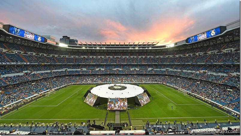 ESPAÑA LIGA DE CAMPEONES:GRA362. MADRID, 04/06/2017.-Vista general del estadio Santiago Bernabeu donde el Real Madrid culminará las celebraciones con sus seguidores la conquista de la duodécima Liga de Campeones ,que ganaron ayer tras derrotar en la final al Juventus en Cardiff, y la Liga. EFE/Fernando Villar.