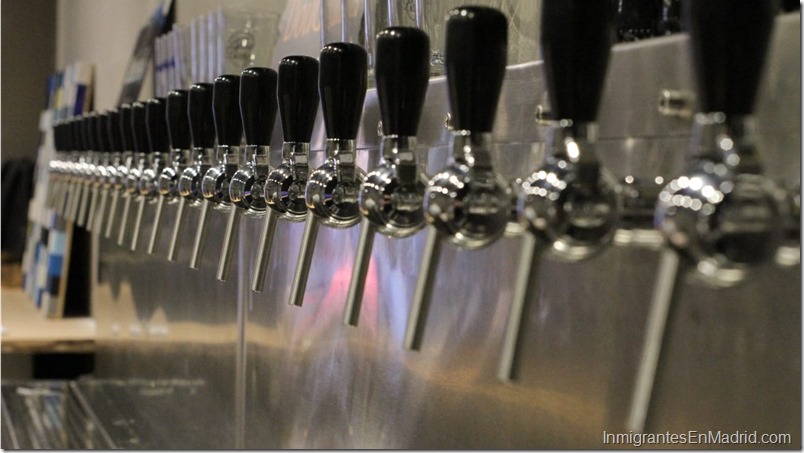 The Village Tap Room: 24 grifos de cerveza artesana en Madrid