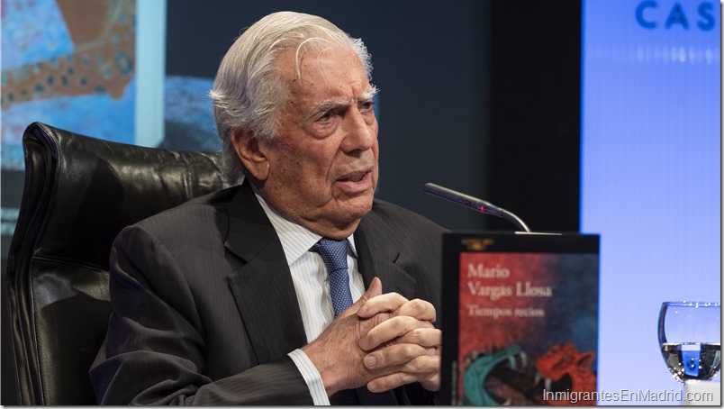 Mario Vargas Llosa presentó su nueva novela en Madrid
